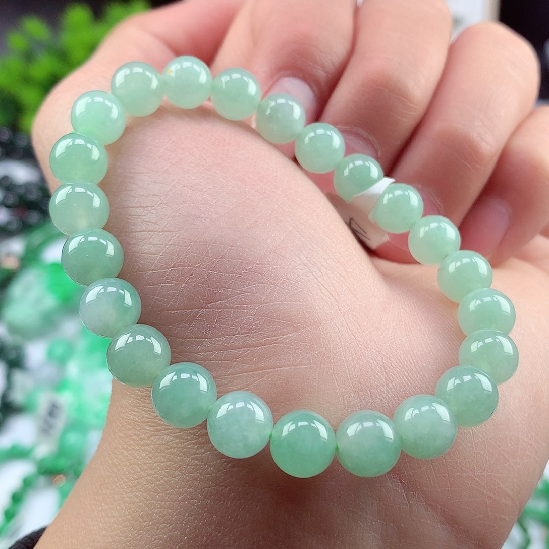 翡翠颈饰未镶嵌手串