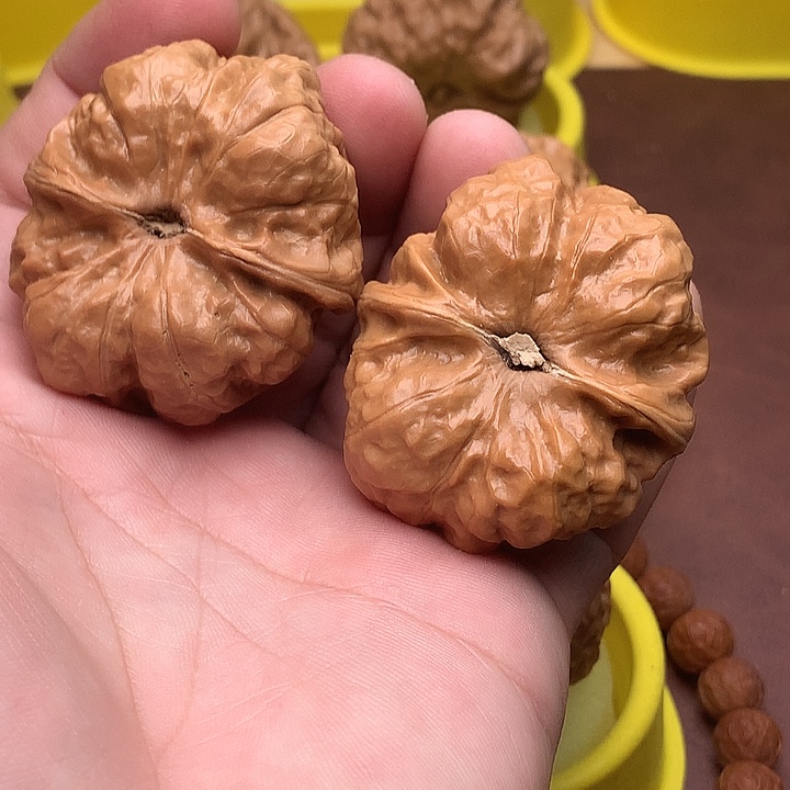 蓝***蓝文玩核桃吊坠蛤蟆头