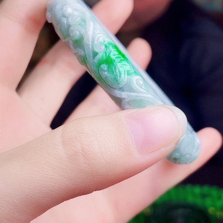翡翠未镶嵌颈饰多样性61