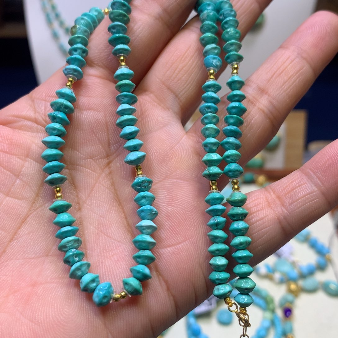 绿松石18K金镶嵌锁骨