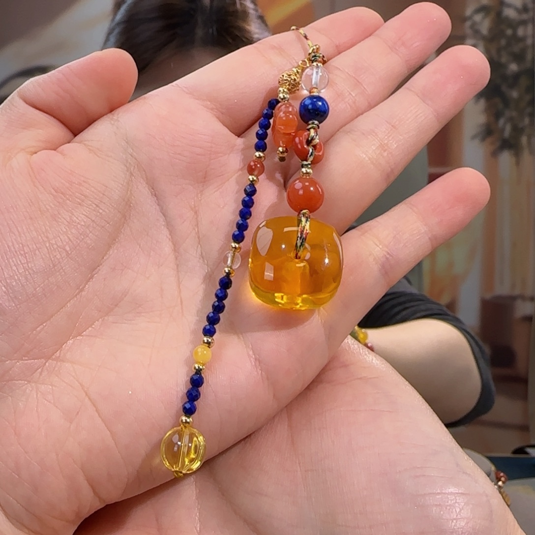 蜜蜡未镶嵌吊坠(赠链)