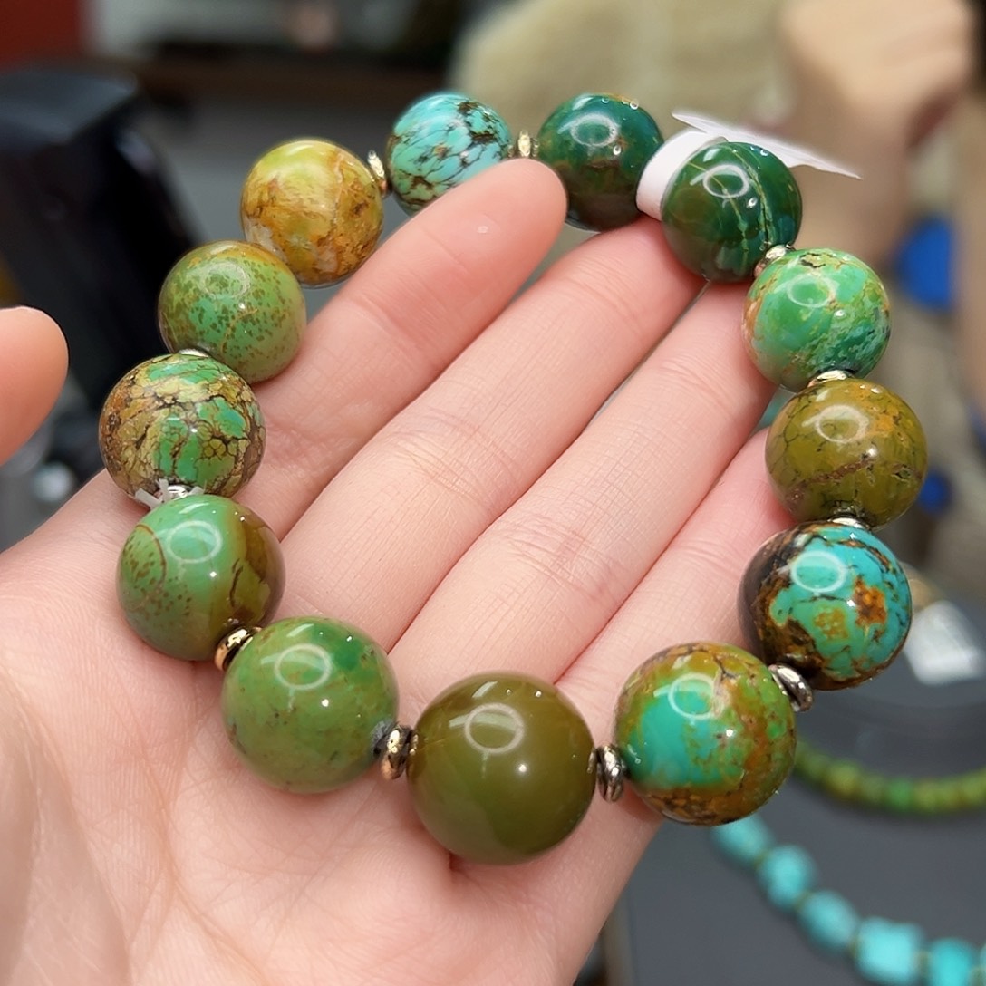 绿松石珠宝奇石未镶嵌流**家