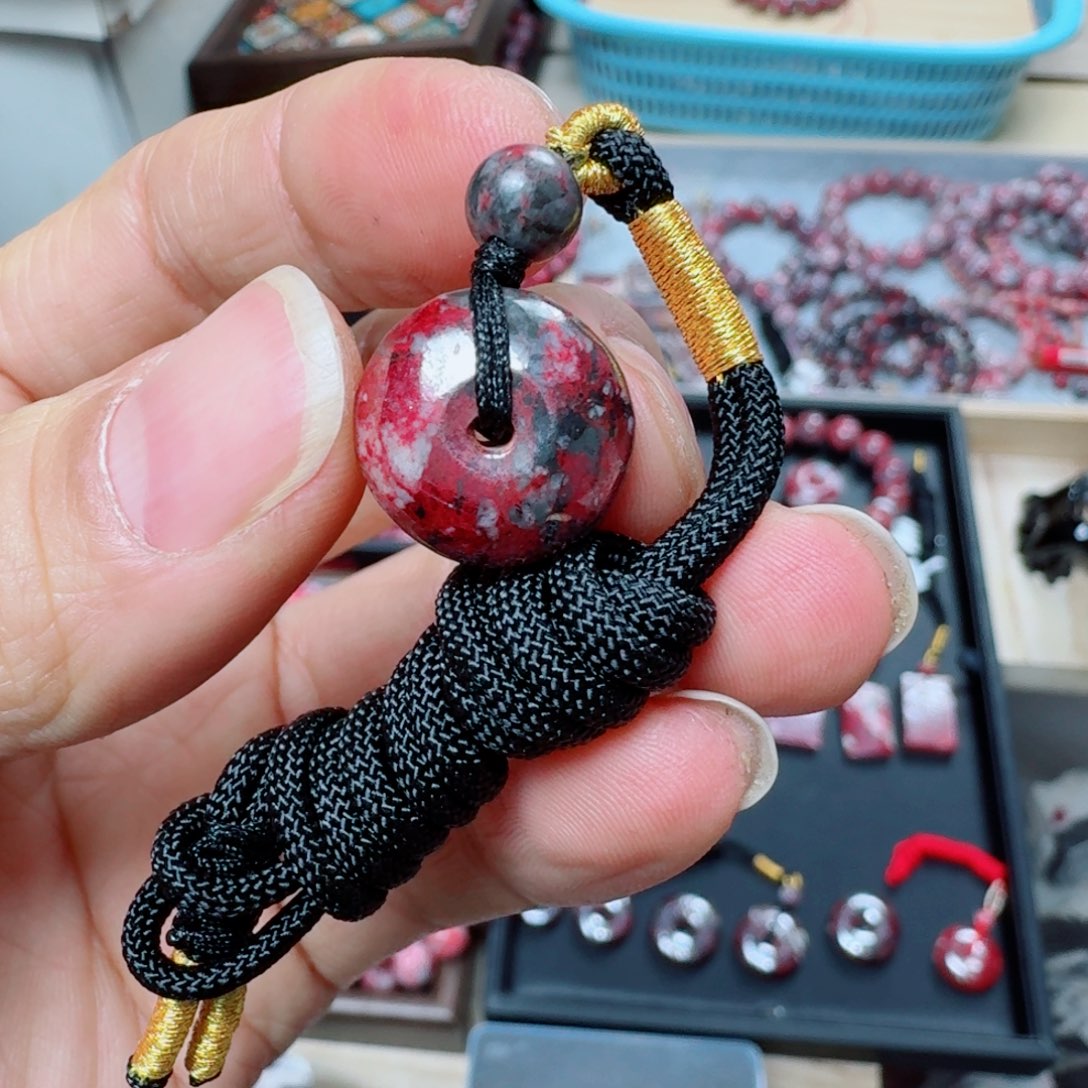 天然辰砂原矿平安扣8克