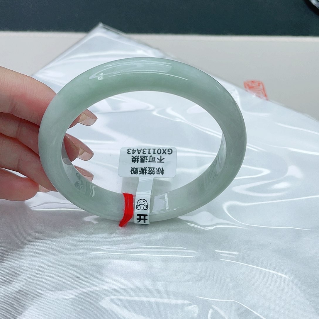 翡翠手镯未镶嵌正58.2