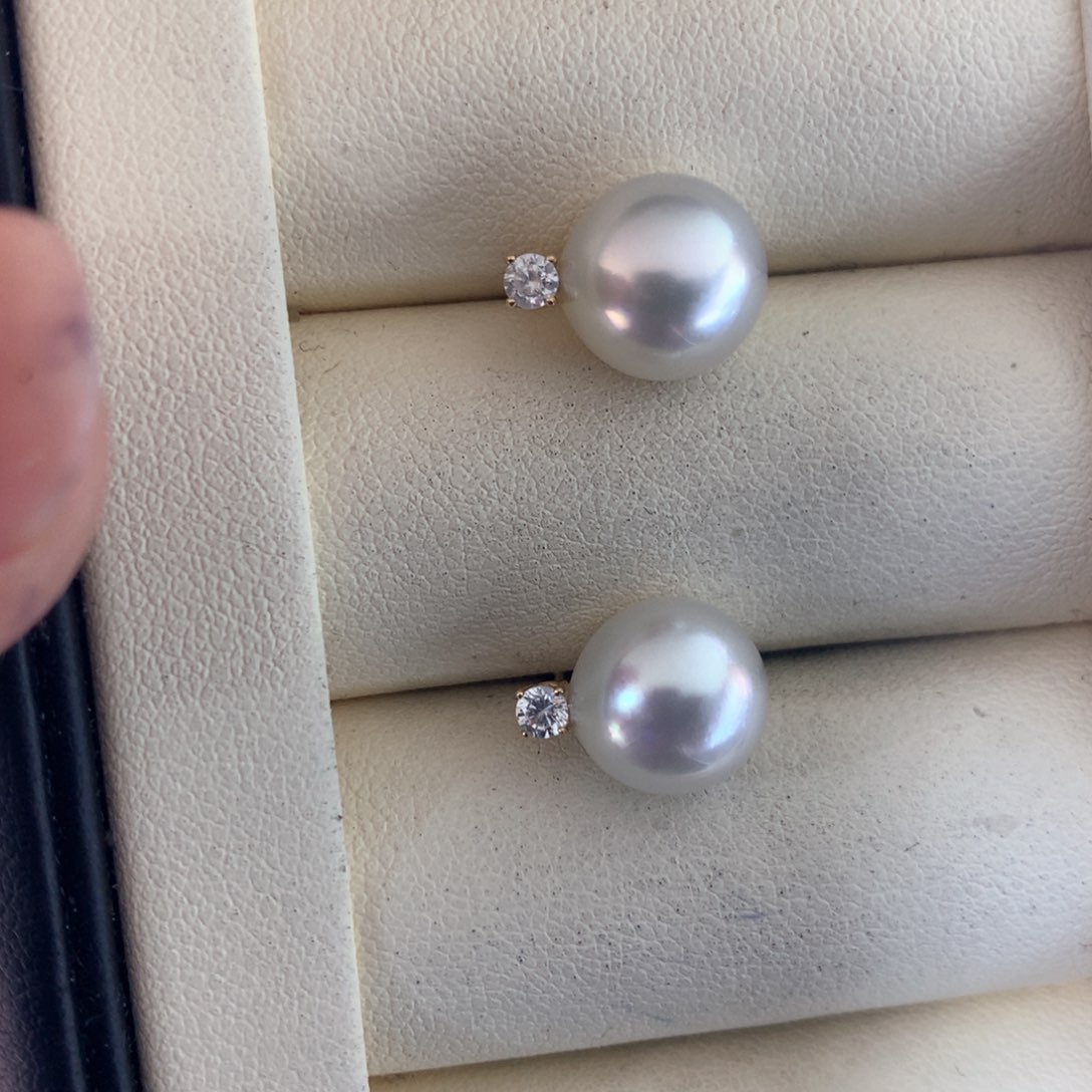 海水珍珠耳饰18K金镶嵌