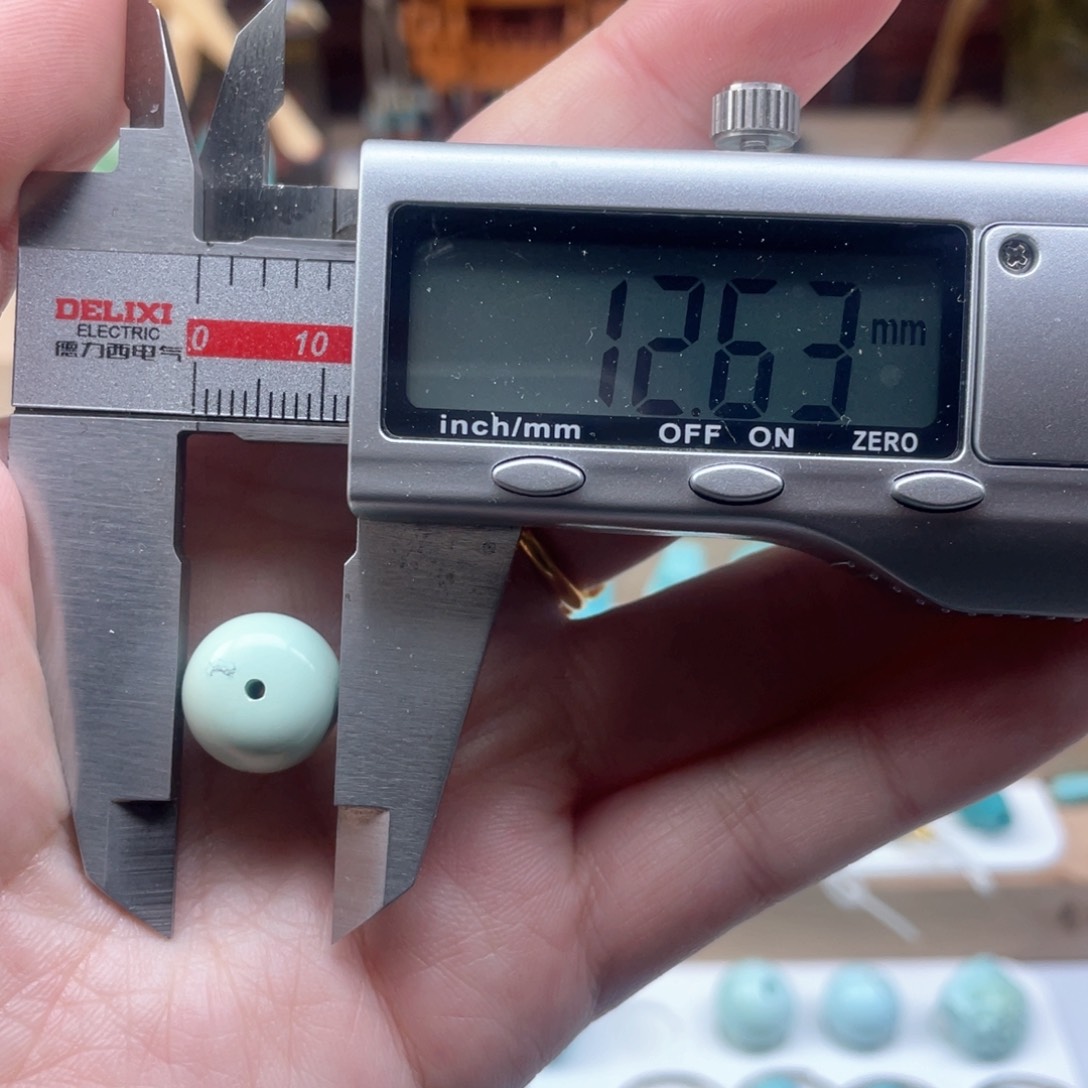 绿松石颈饰未镶嵌