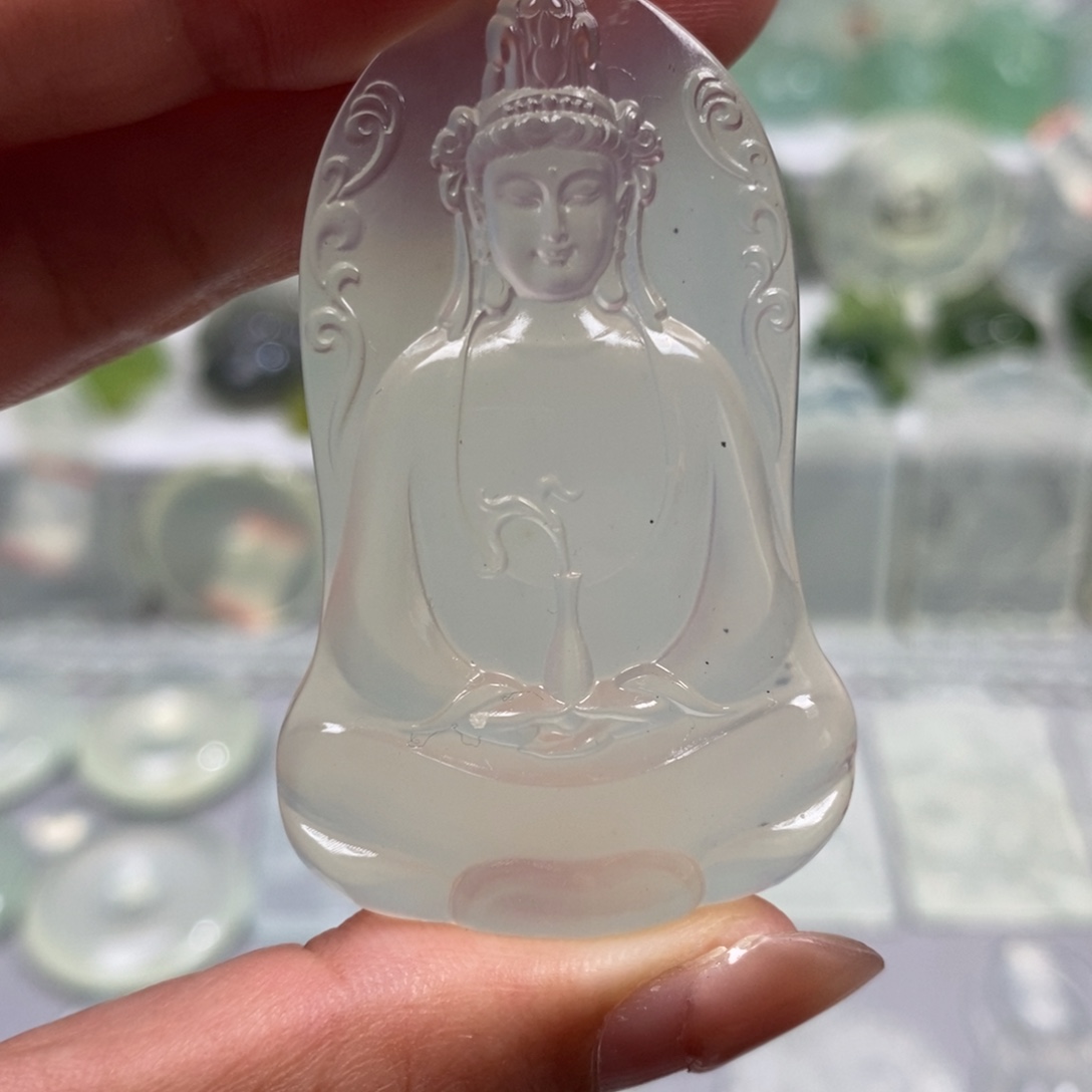 未镶嵌蛇纹石玉颈饰