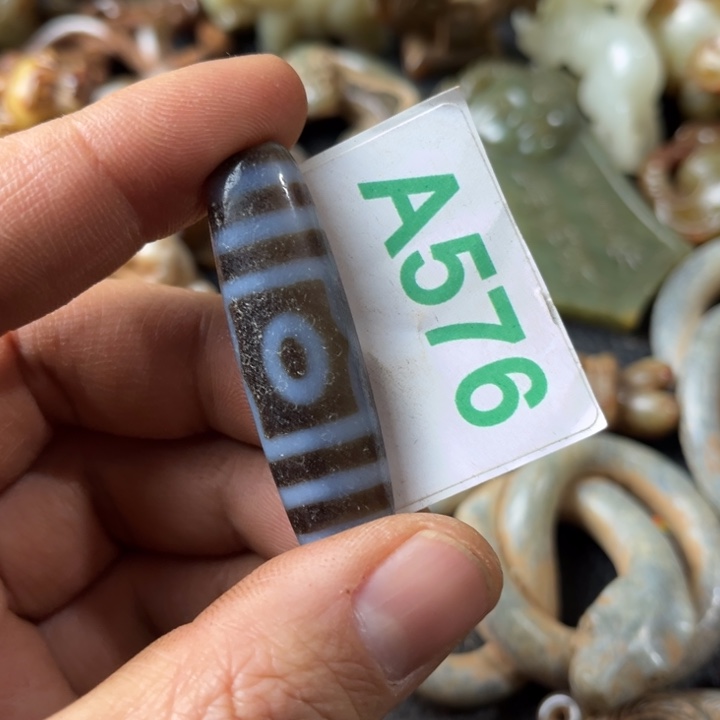 玛瑙/玉髓颈饰合金