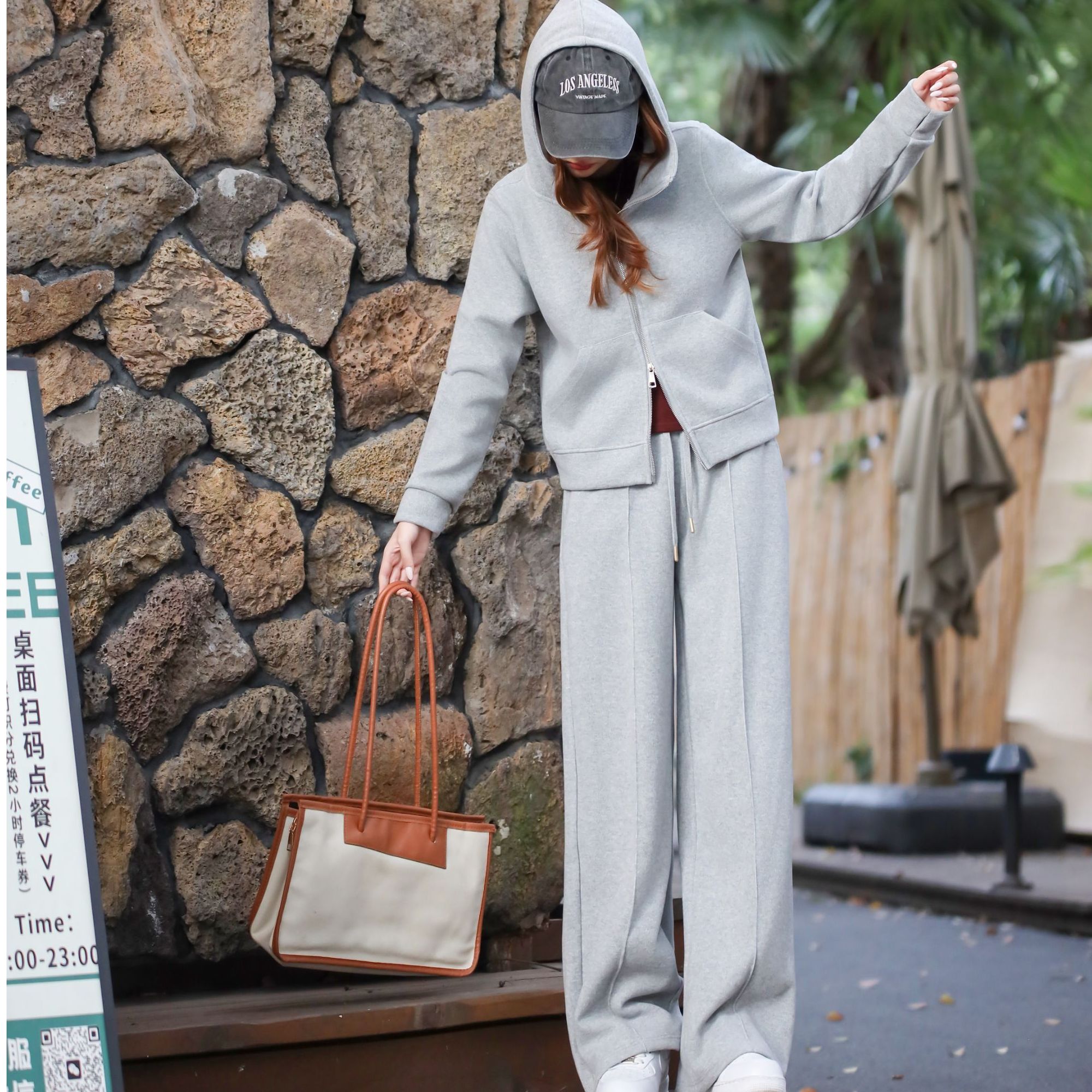 秋冬运动休闲套装百搭显瘦减龄两件套连帽开衫外套女