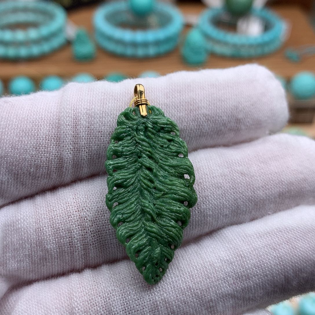 绿松石18K金镶嵌珠宝奇石