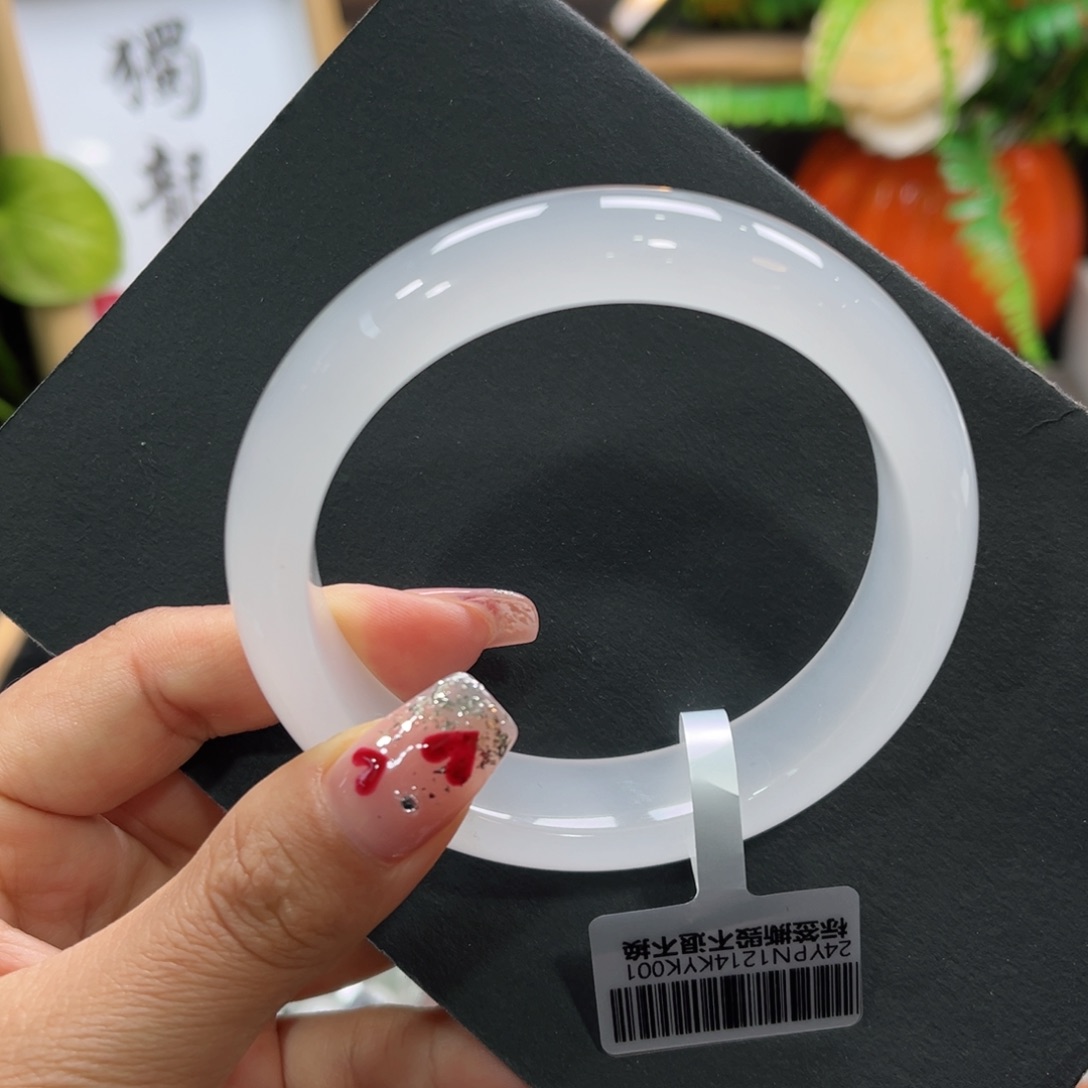 石英质玉手镯未镶嵌➕周周61.2