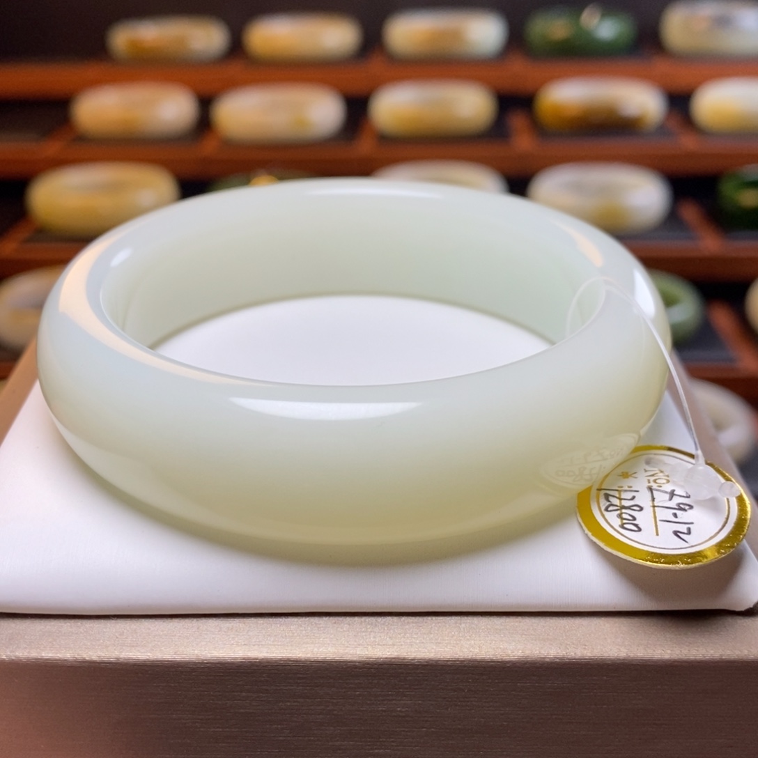 和田玉未镶嵌手镯58.5圈