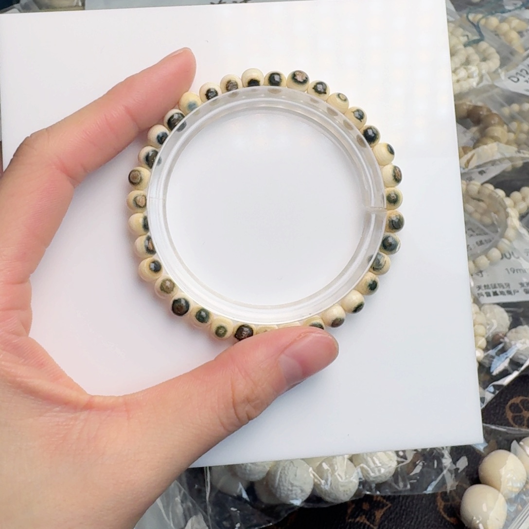 柏香籽/百香籽吊坠猛犸