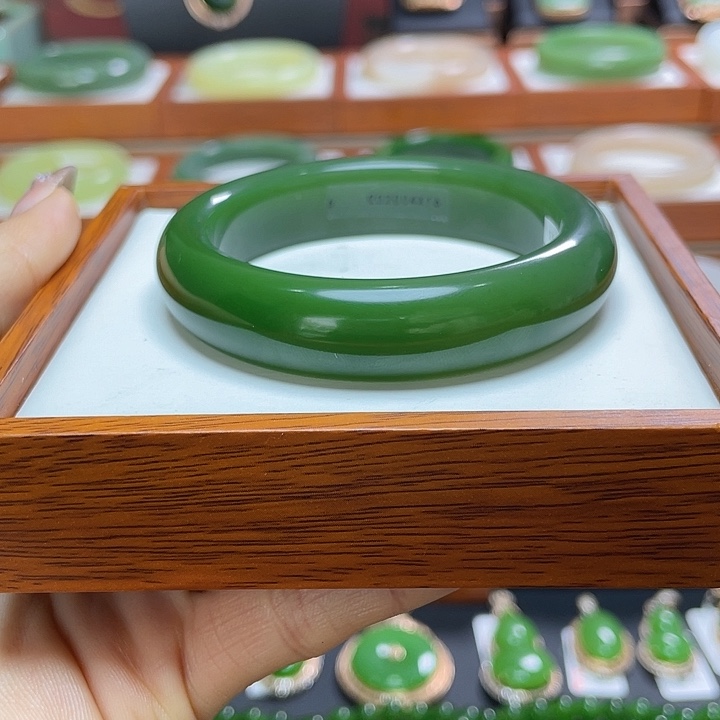 和田玉手镯53.3未镶嵌