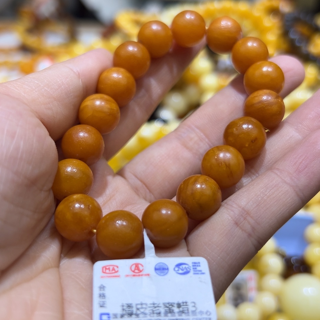 琥珀珠宝奇石未镶嵌