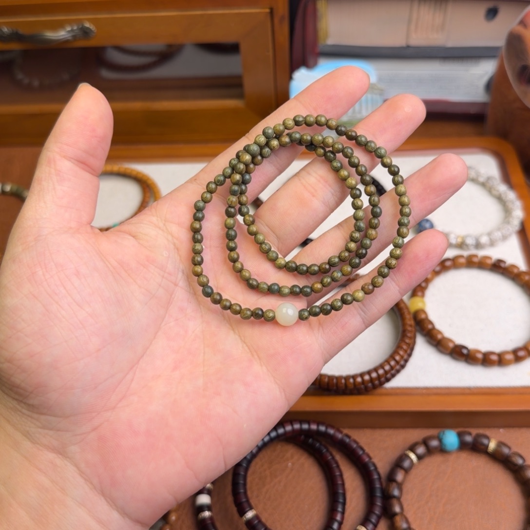 维腊木（绿檀）手串/手链