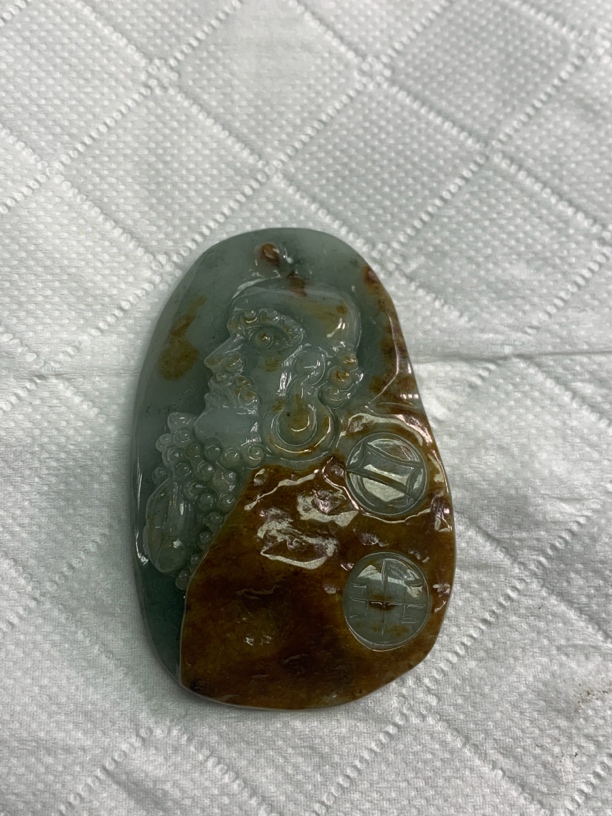 玉如军意翡翠珠宝