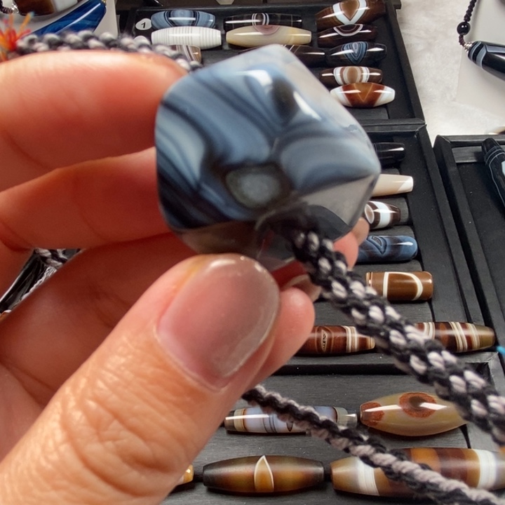 玛瑙/玉髓未镶嵌颈饰