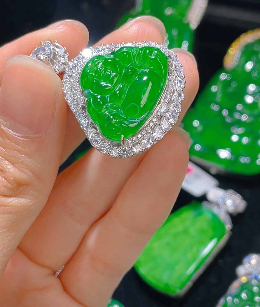 天然翡翠A货吊坠