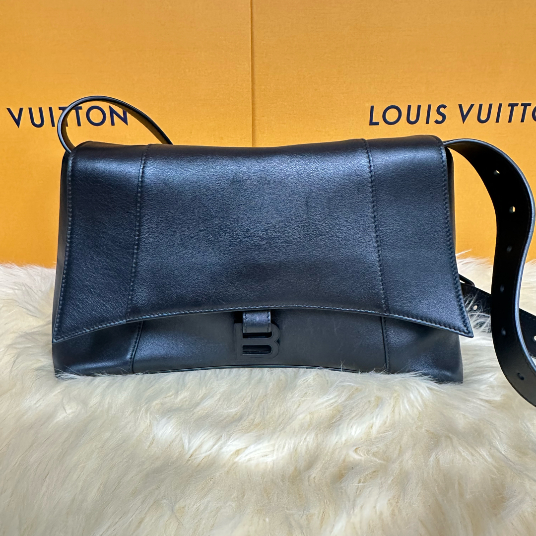 修复品情况【无修复全原】Balenciaga/巴黎世家黑色大号沙漏斜挎包