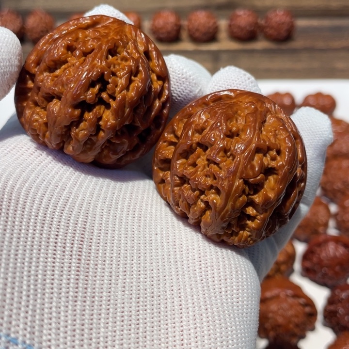 猴头核桃吊坠矫****?大粗筋456.44.03