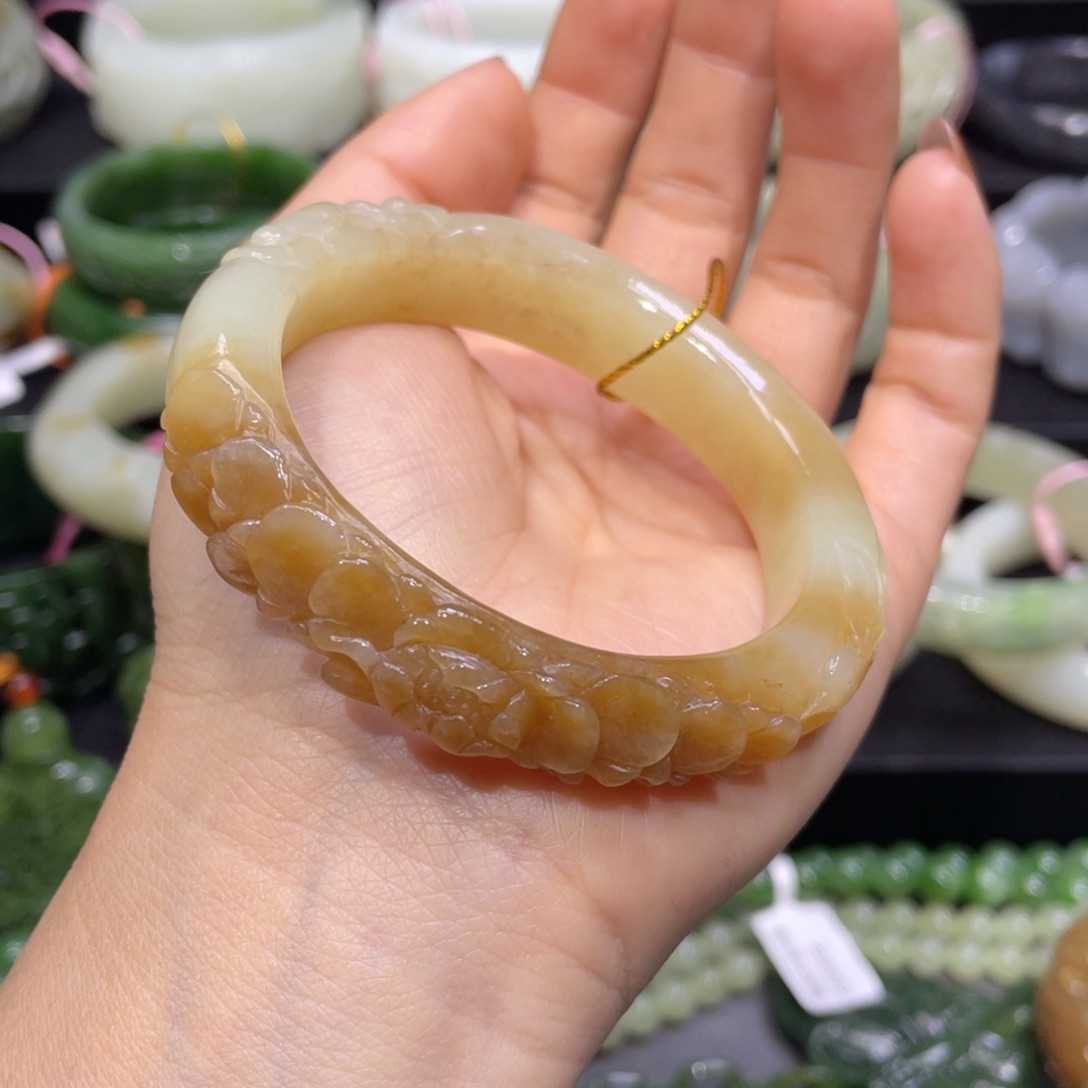 和田玉手镯56圈口 编号61未镶嵌