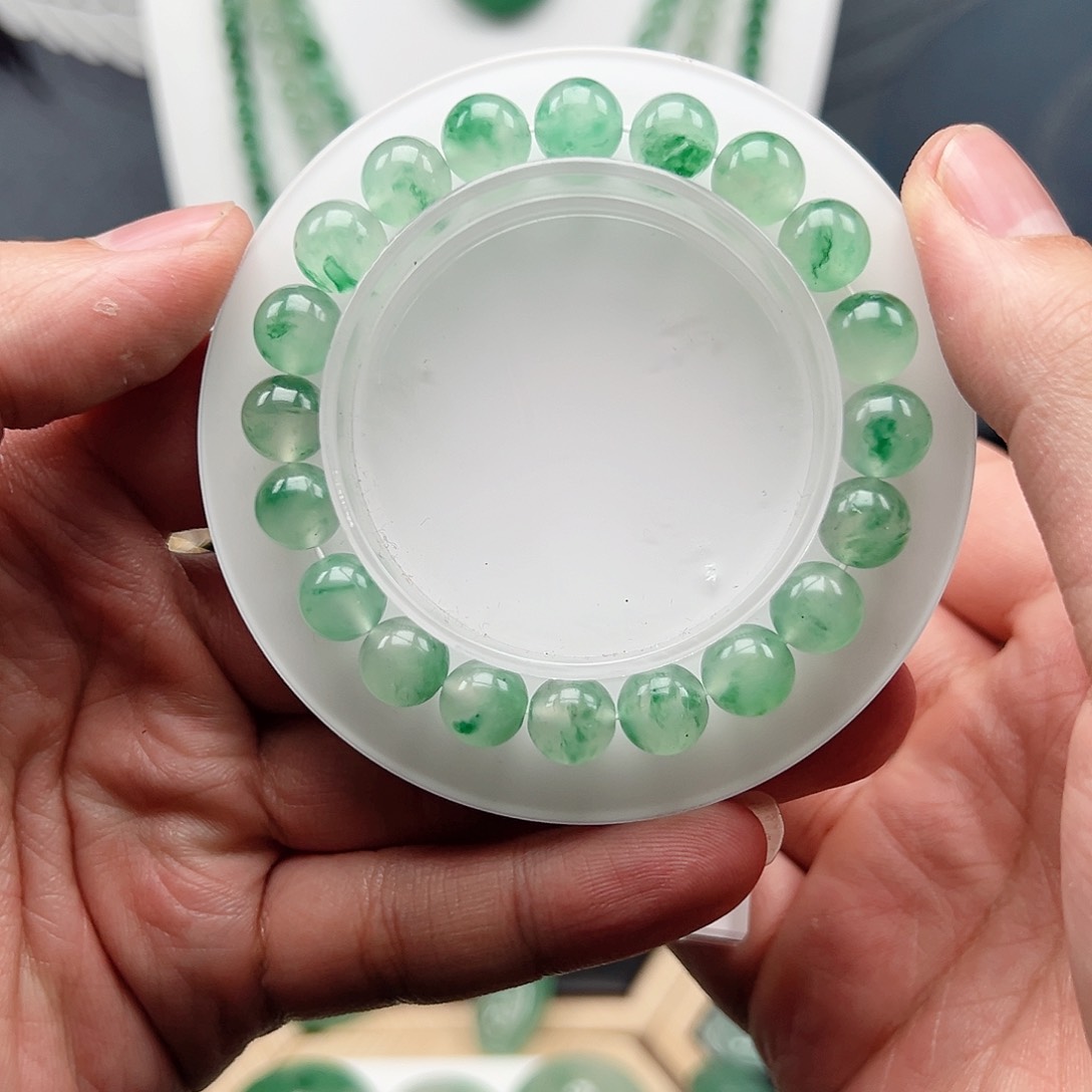 石英质玉手串未镶嵌