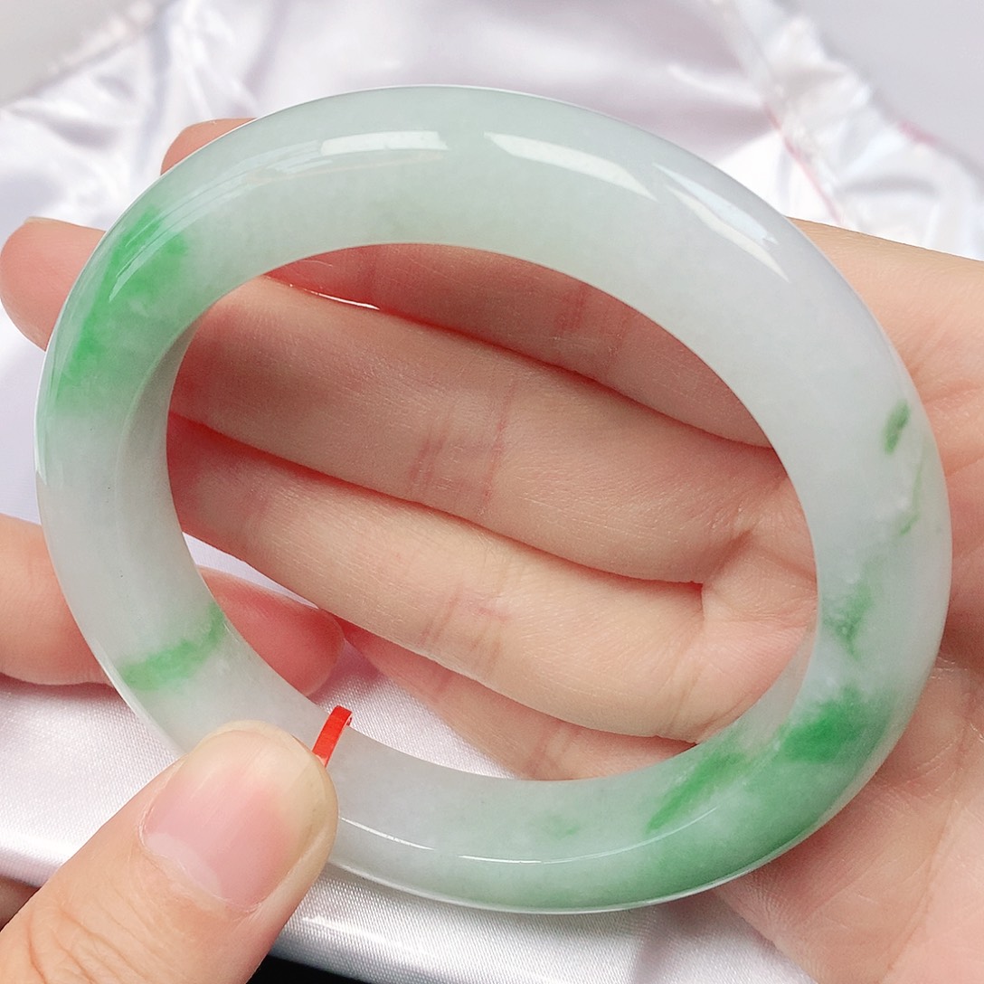 翡翠手镯未镶嵌抖音690