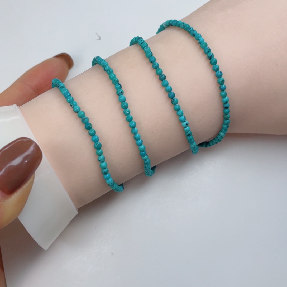 绿松石颈饰未镶嵌