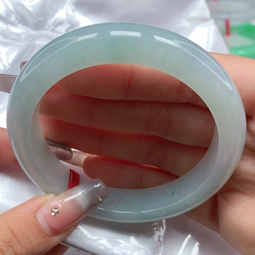 【闪购商品】翡翠手镯未镶嵌57圈