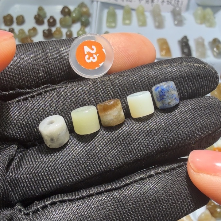 和田玉未镶嵌珠宝奇石