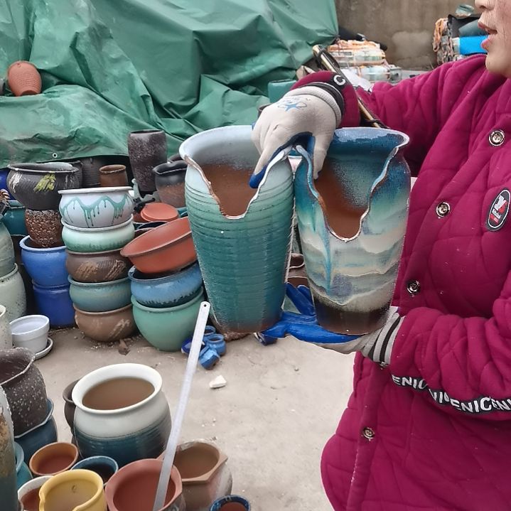 红陶口14高25瑕疵两个盆子