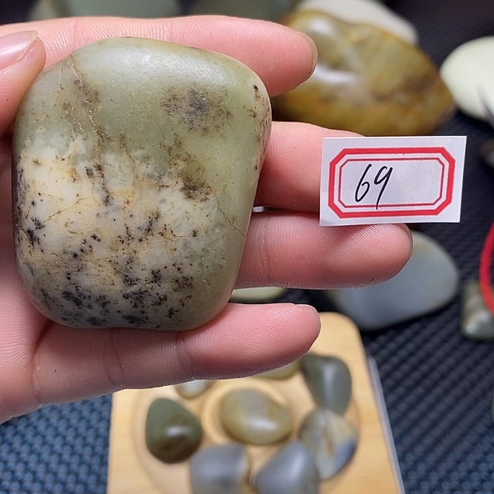 和田玉（糖玉）未镶嵌挂件69