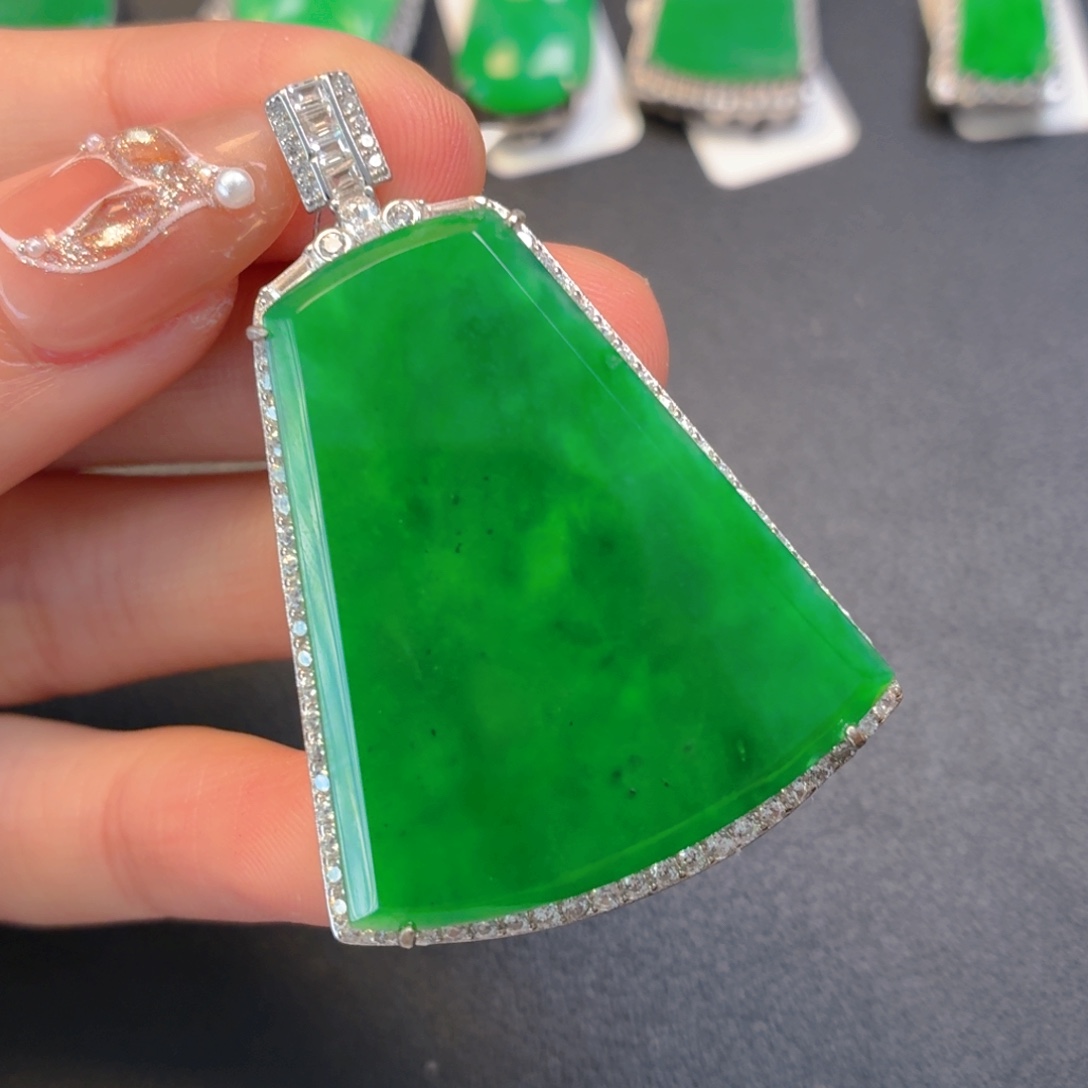 翡翠银S925镶嵌颈饰