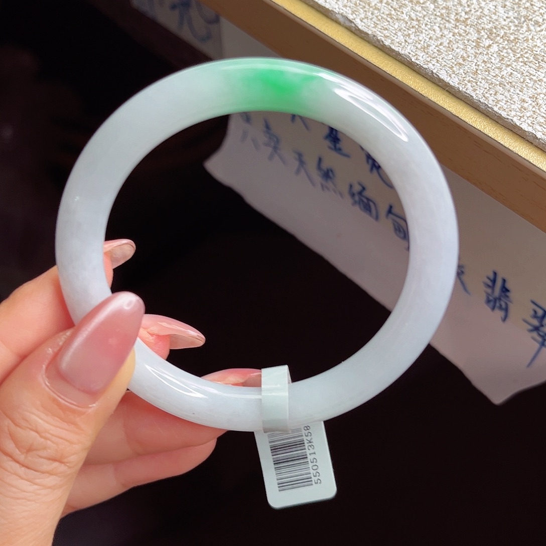 翡翠未镶嵌手镯手镯