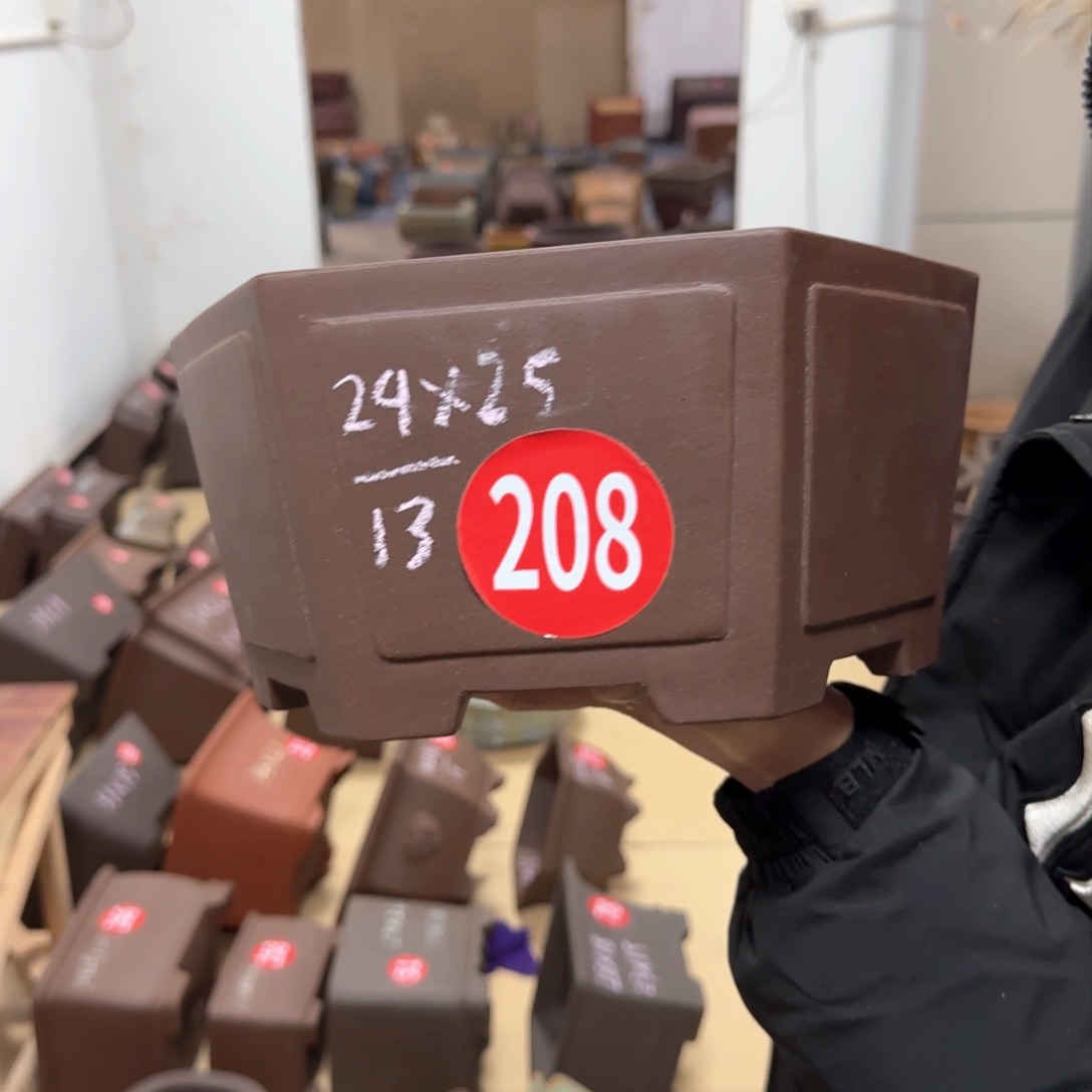 紫砂花盆呜呜呜呜