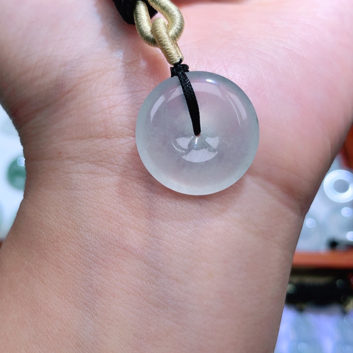 【闪购商品】翡翠颈饰未镶嵌平安扣