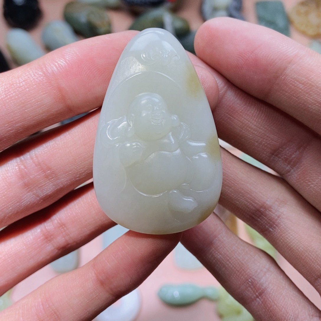 和田玉颈饰未镶嵌