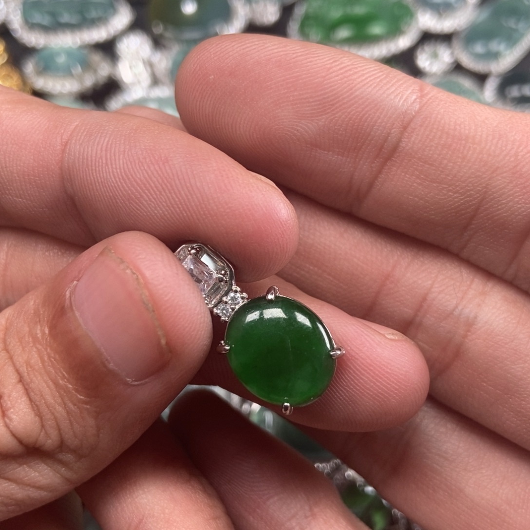 翡翠未镶嵌吊坠(不含链)