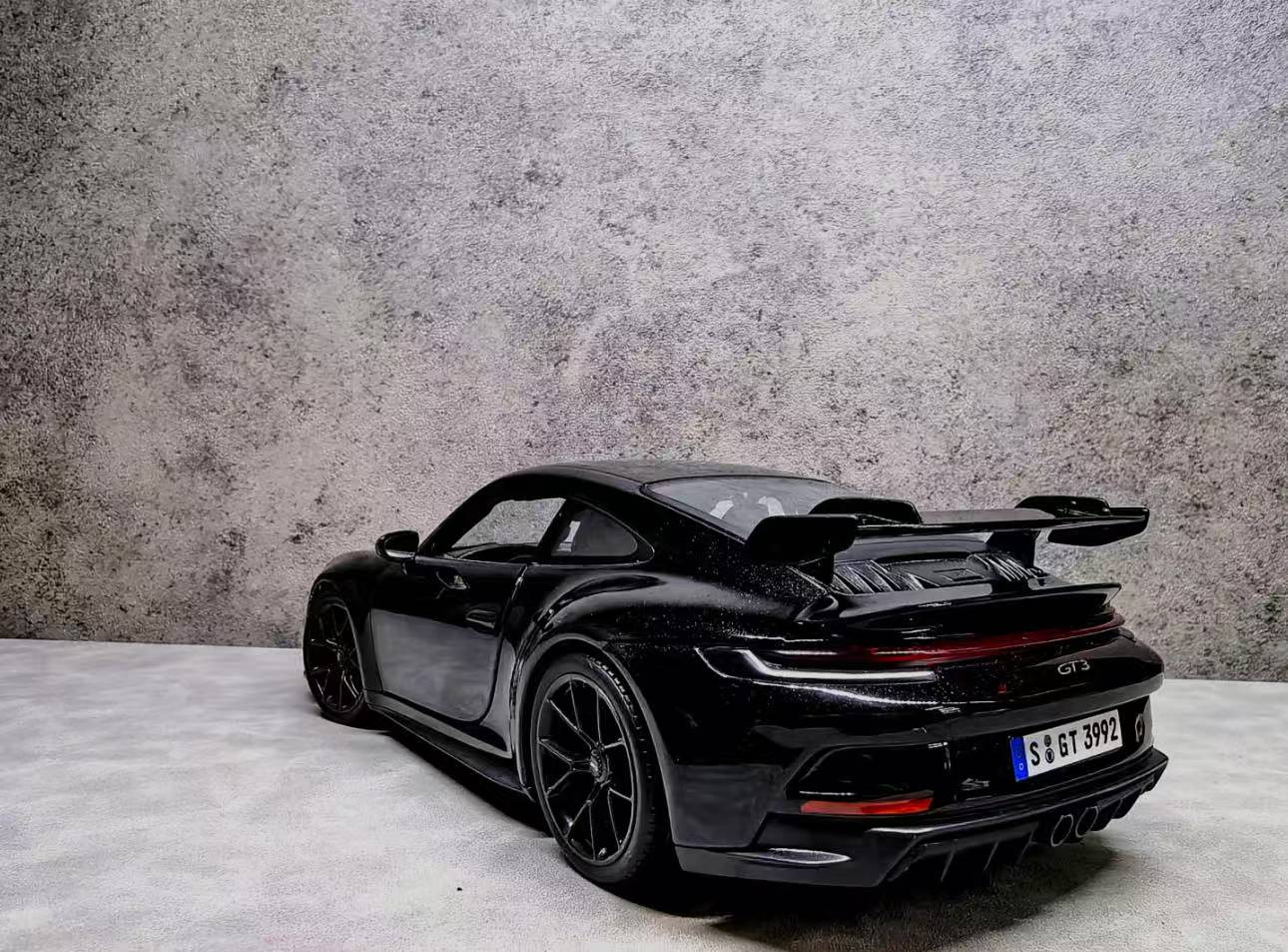 1比32车模随机发{创意玩具}