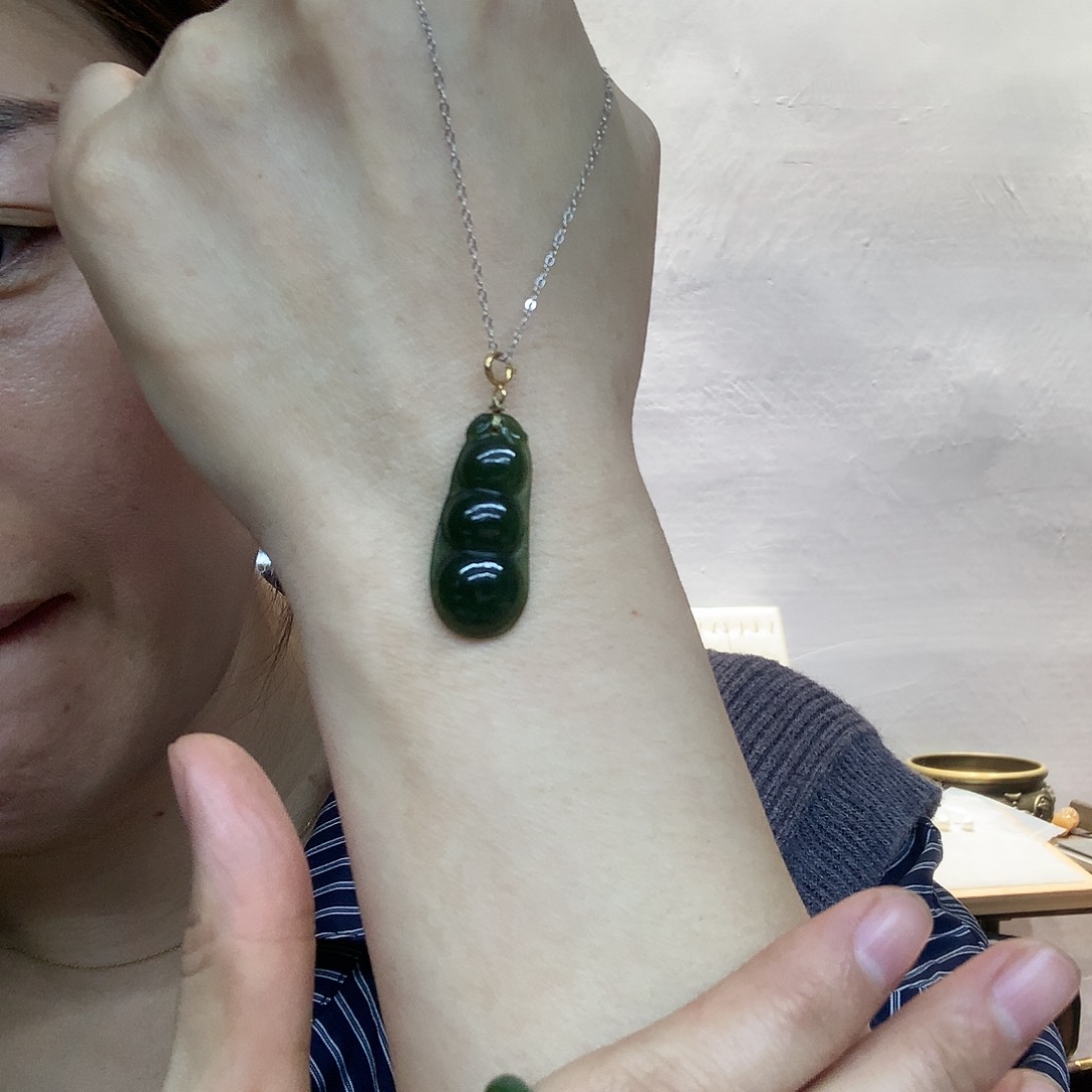 颈饰未镶嵌和田玉3