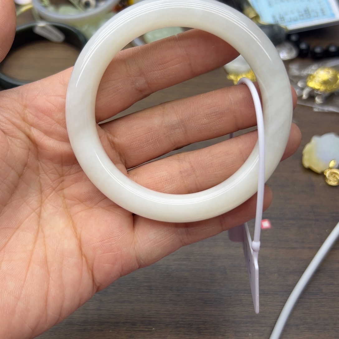 和田玉未镶嵌手镯58.5圈围780