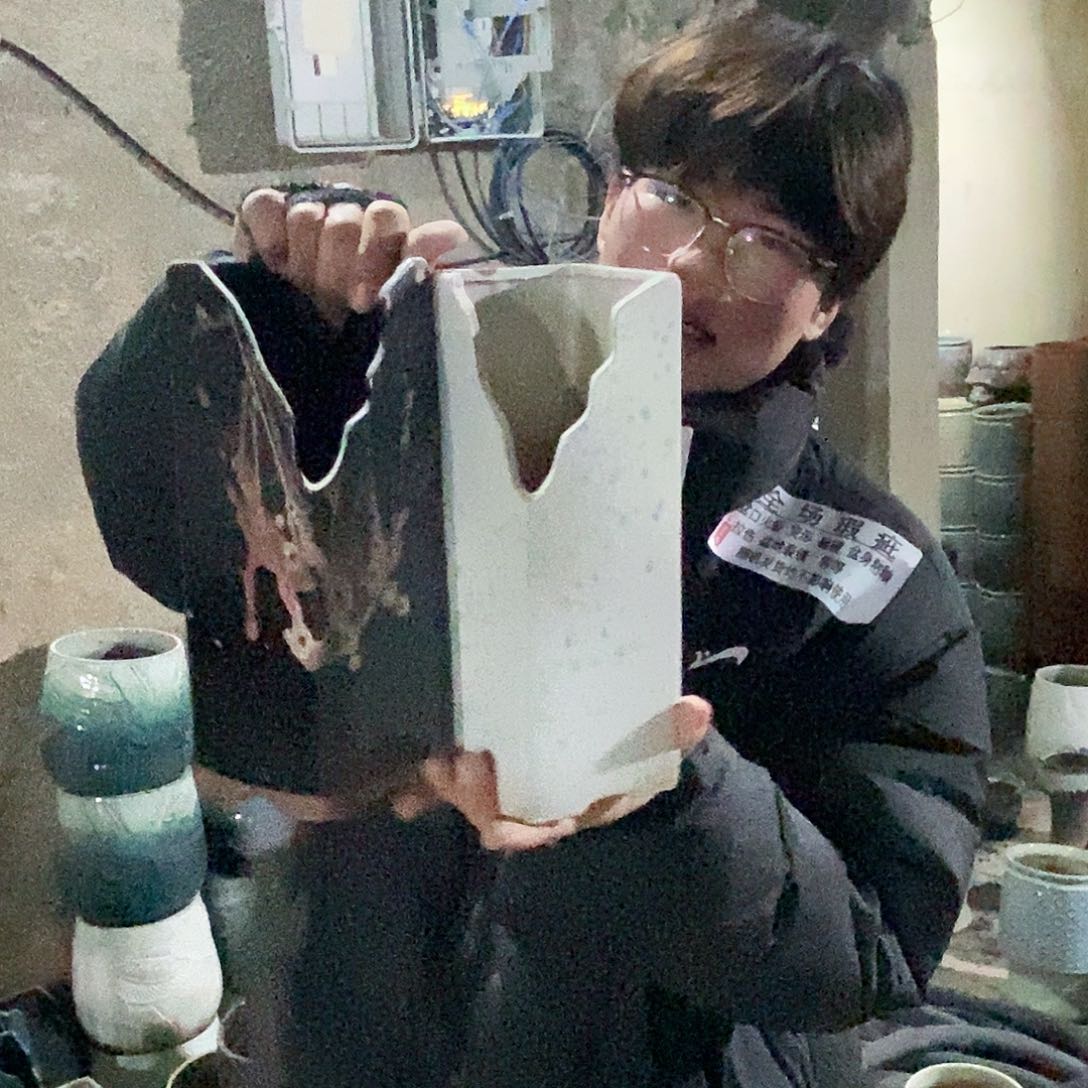 红陶瑕疵9/25x h j h g g h