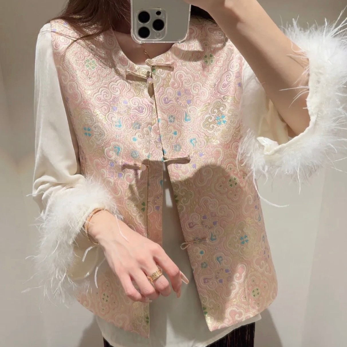 粉色五彩如意宋锦马甲