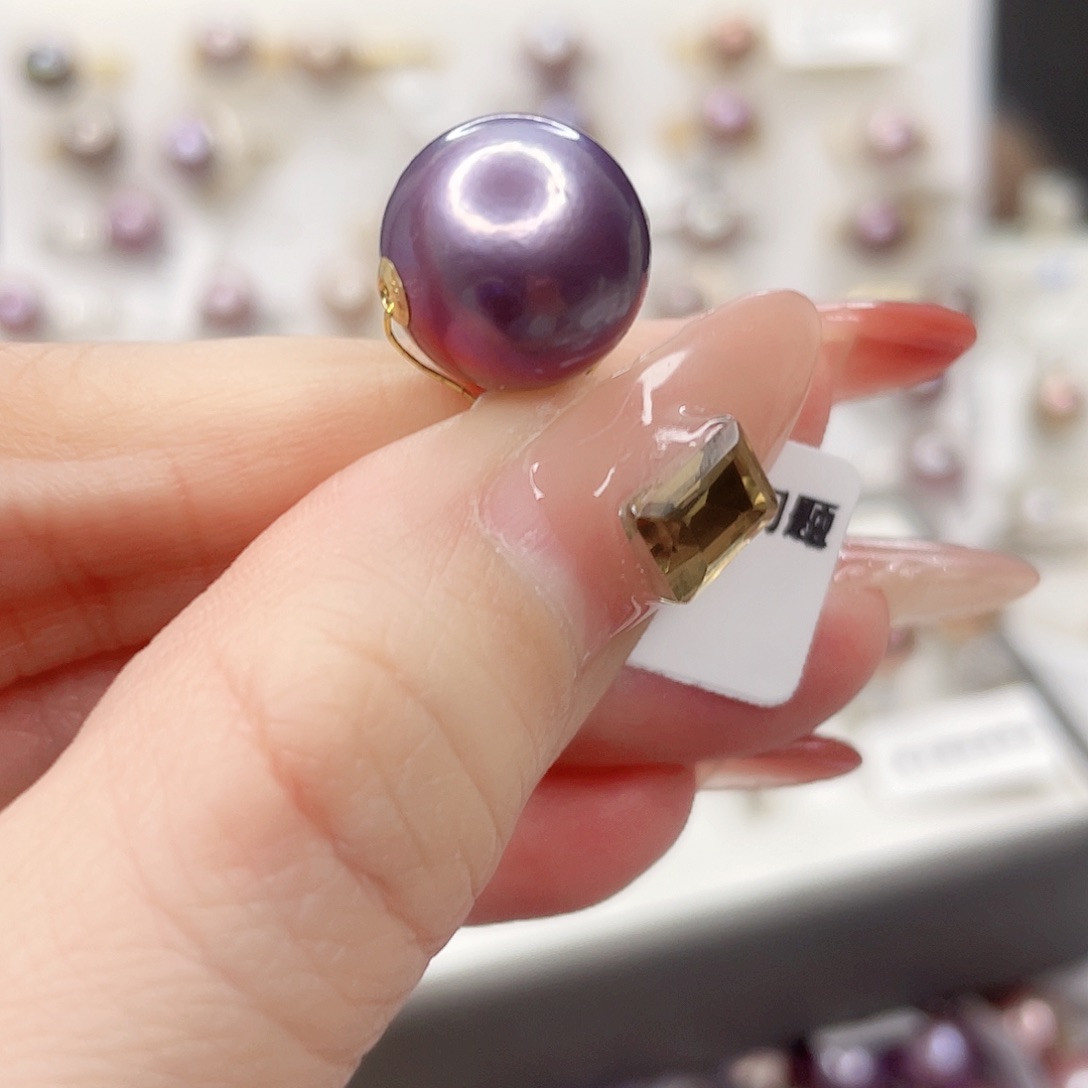 淡水珍珠颈饰18K金镶嵌