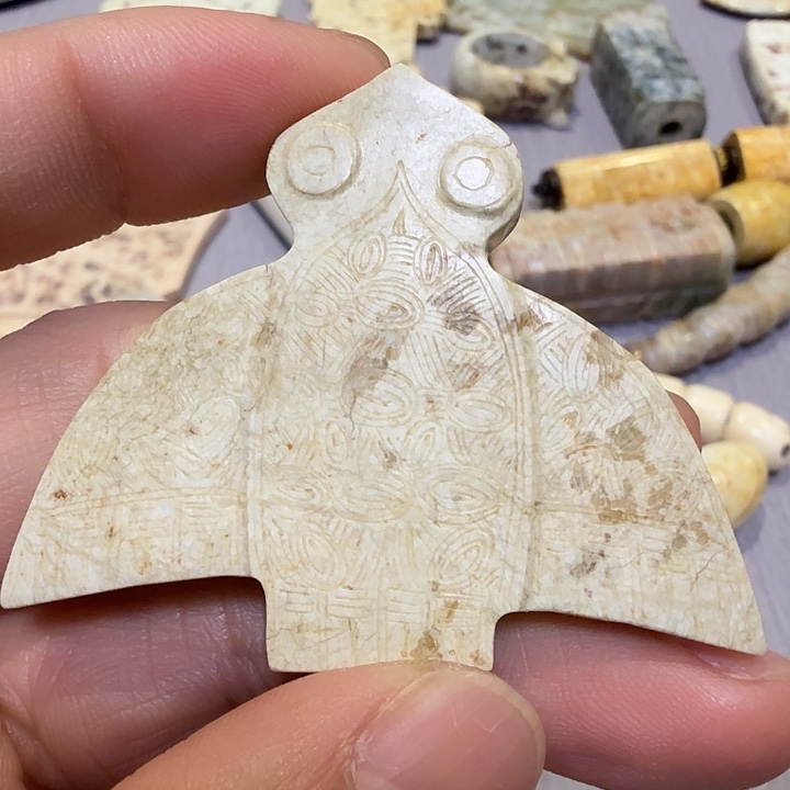岫岩老玉（透闪石质玉）未镶嵌挂件