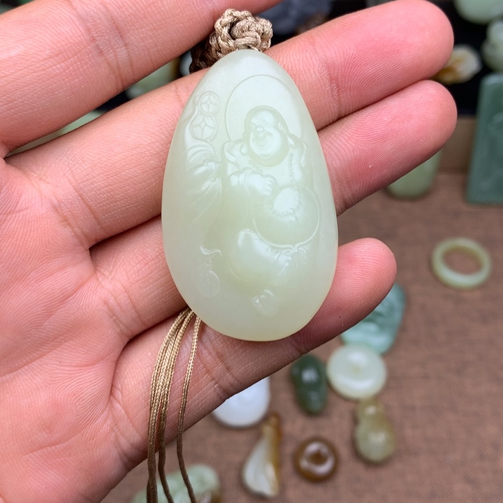 和田玉未镶嵌挂件