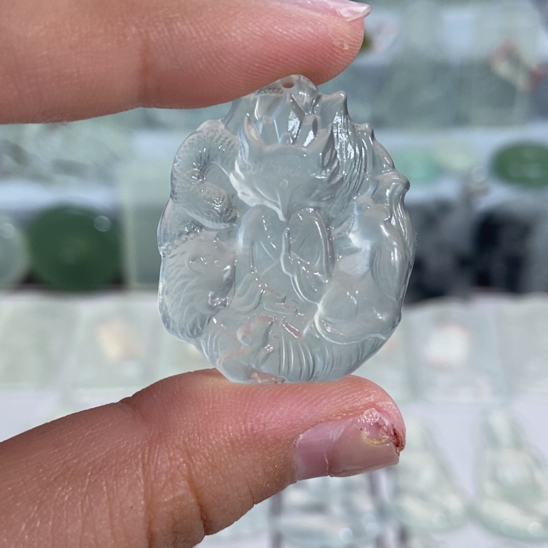 未镶嵌蛇纹石玉颈饰