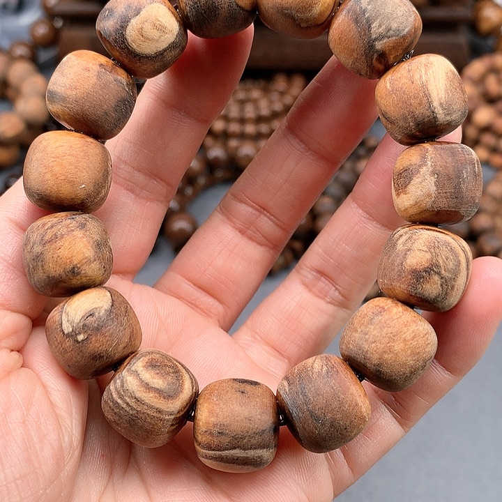 【闪购商品】贡木其他印贡红月花珠15*16粗磨福利