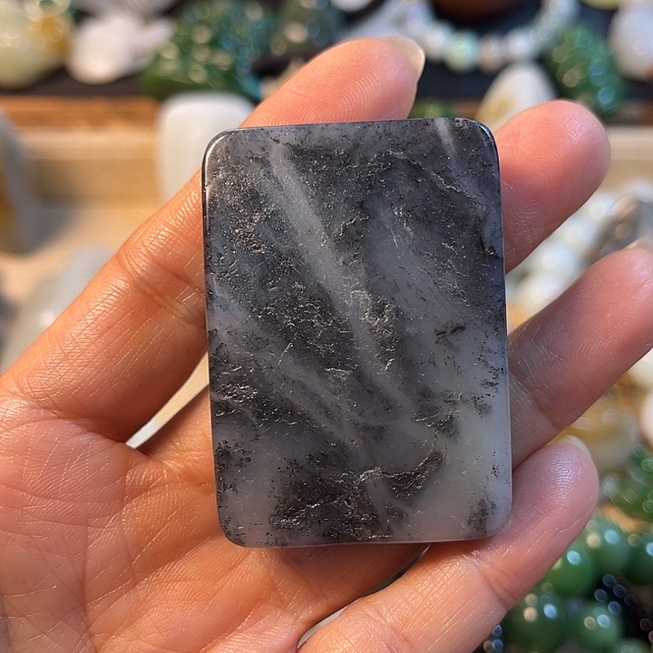 和田玉（墨玉）未镶嵌挂件